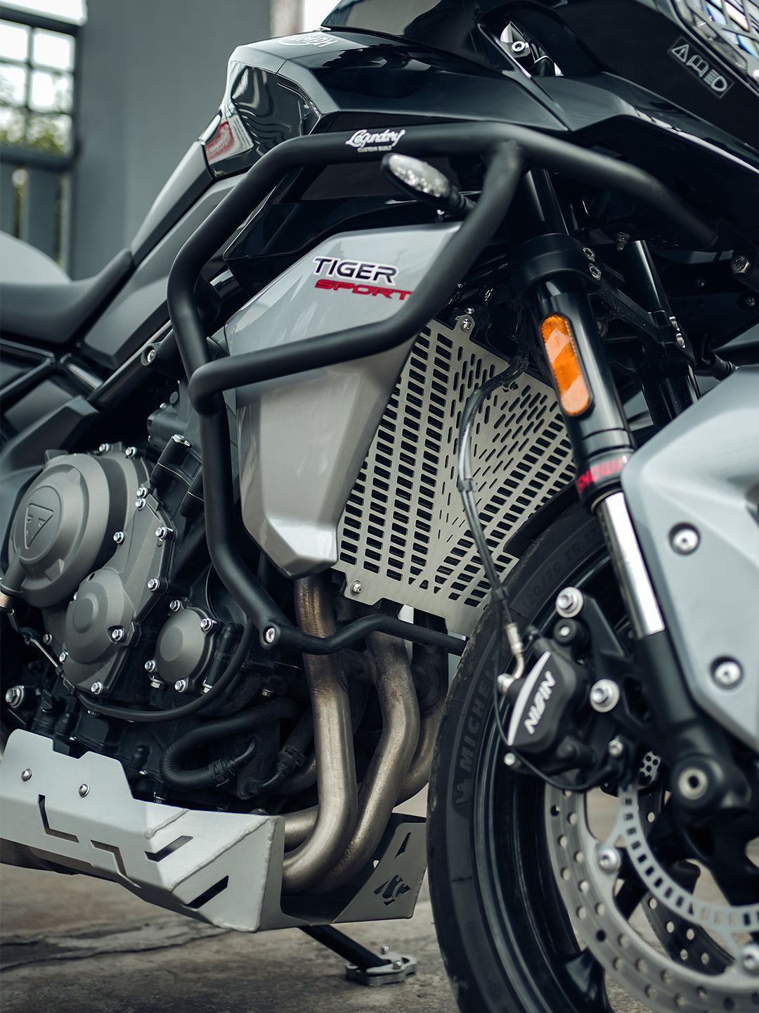 Legundary Triumph Tiger 660 Vector Radiator Grill