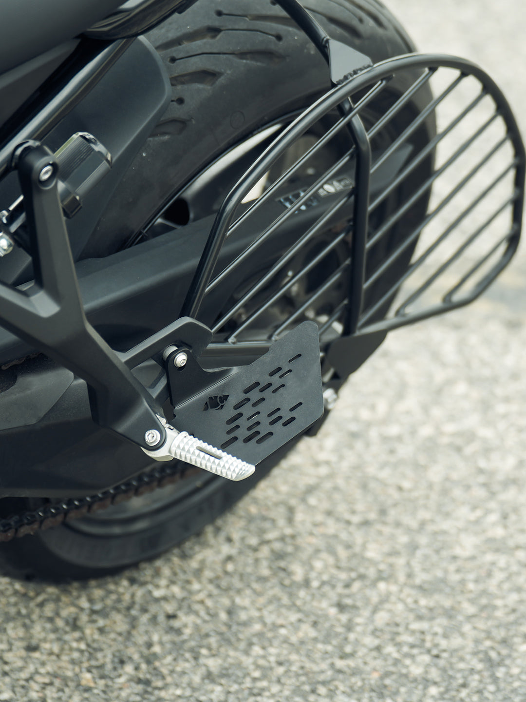 Legundary Triumph Tiger 660 Bolster Pillion Foot Rest