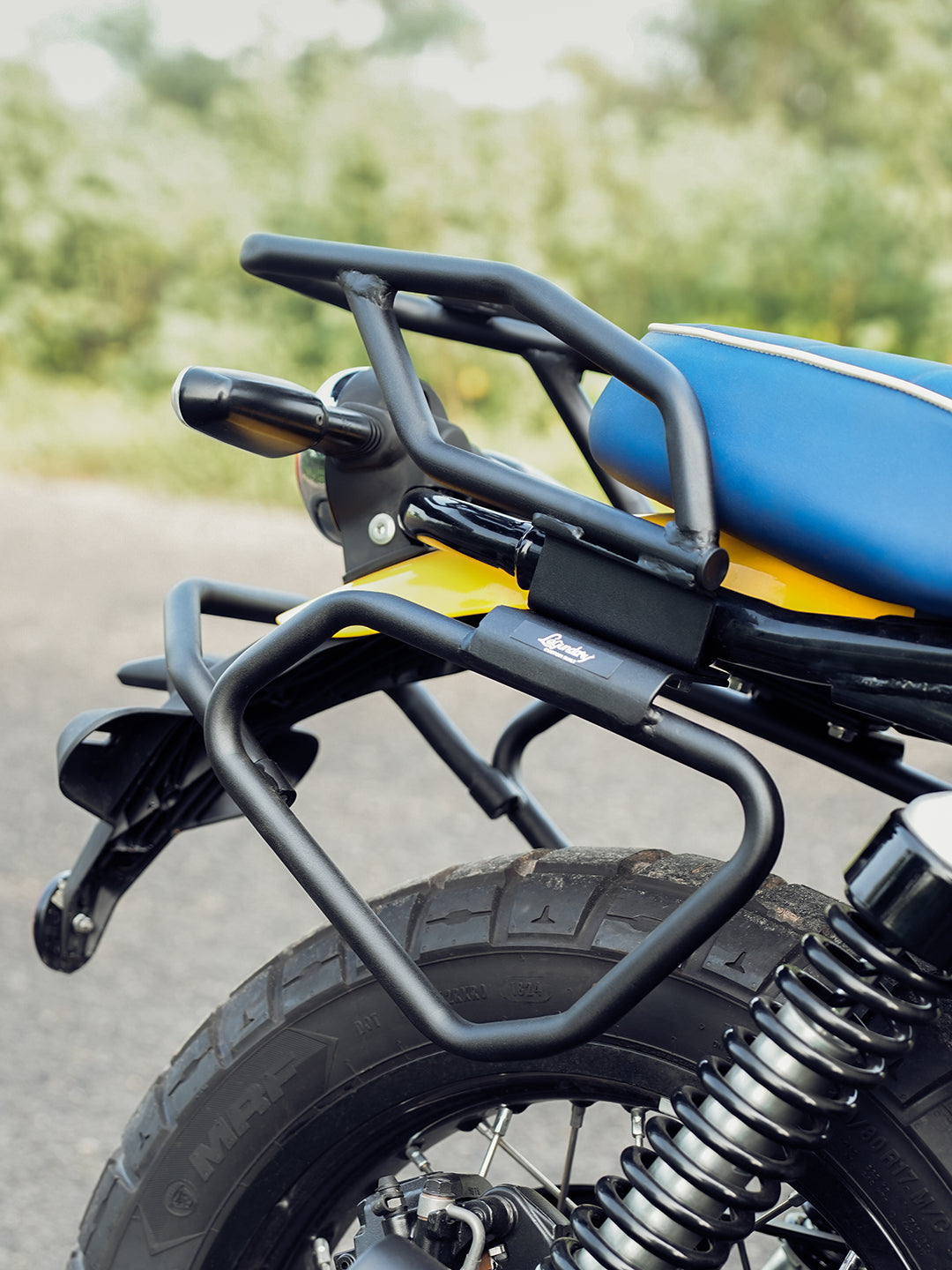 Legundary RE Bear 650 Aviator Saddle Stay