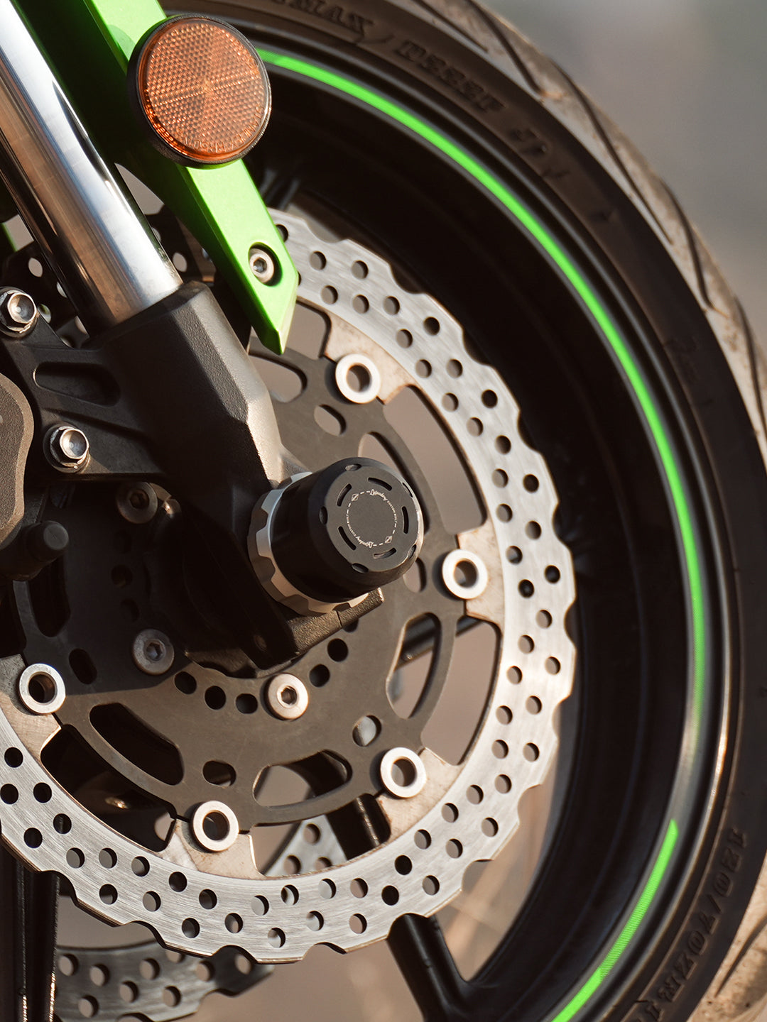 Legundary Kawasaki Versys 650 Rotex Front Wheel Slider