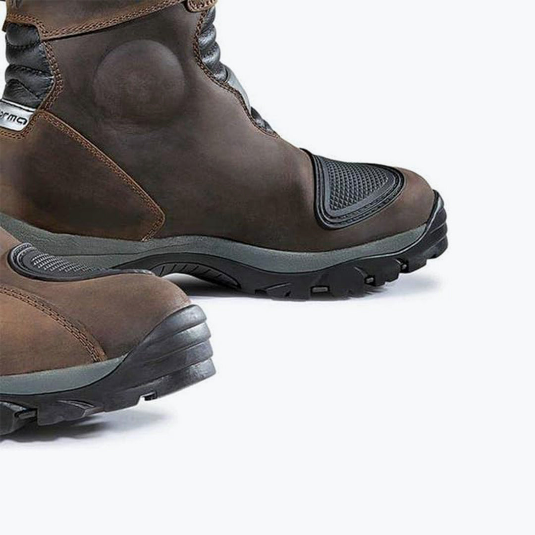 FORMA Adventure Boot Low Brown
