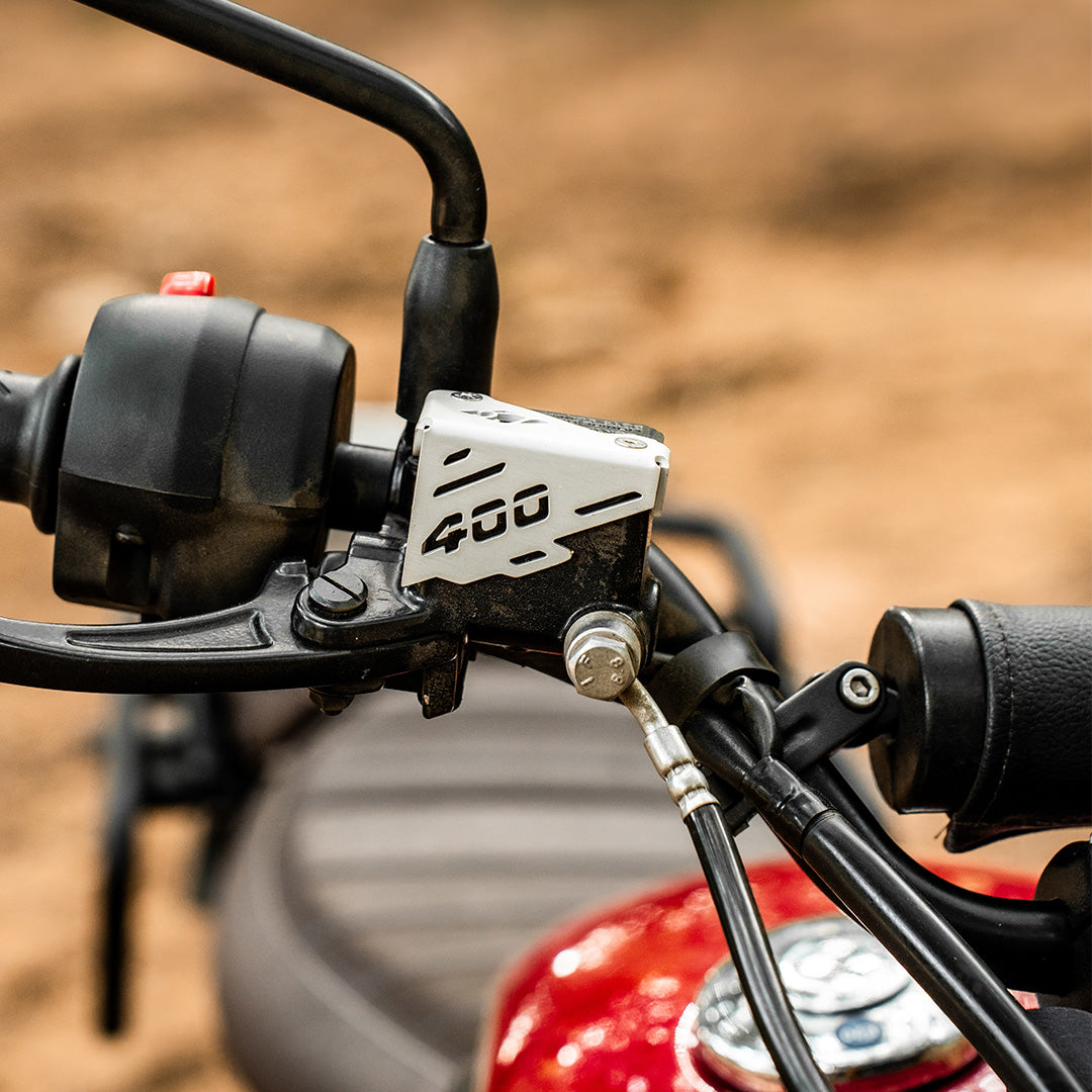 Legundary Triumph Speed 400 And Scrambler 400 X Tricorn Front Oil Cap