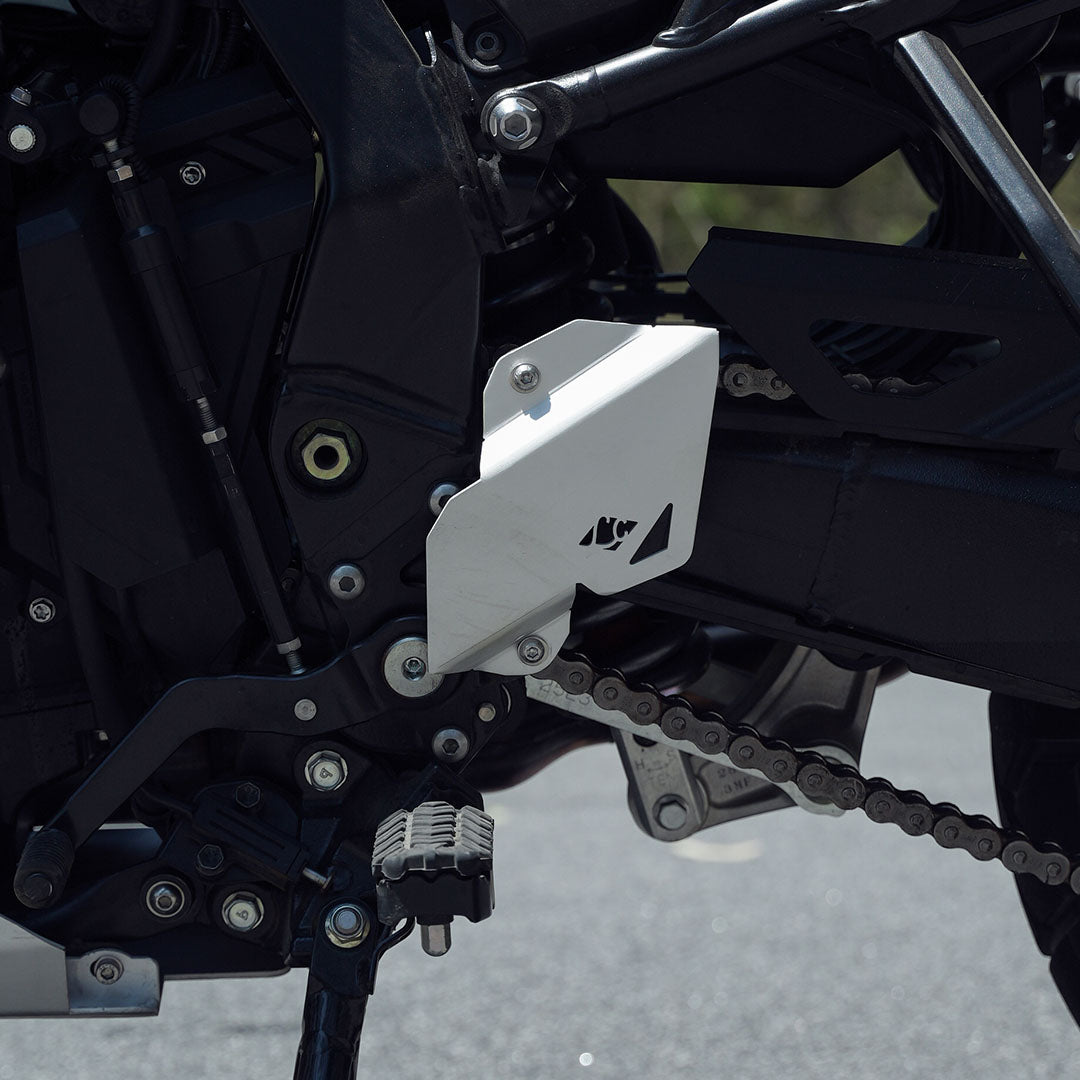 Legundary Suzuki V Strom 800DE Titan Boot Guards Silver