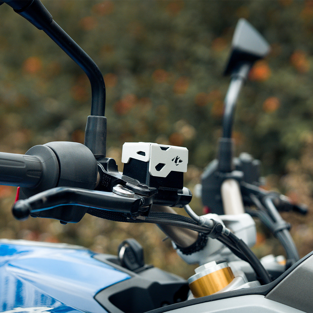 Legundary TVS APACHE RTX 300 TRICORN FRONT OIL CAP