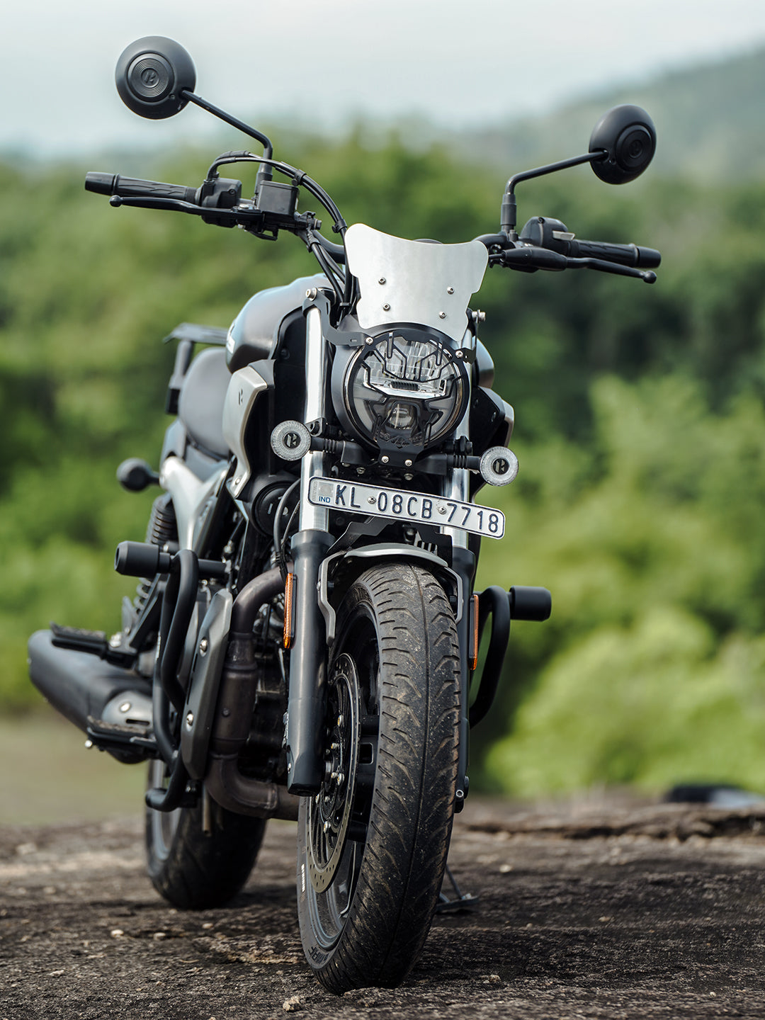 Legundary Hero Mavrick 440 Mig Headlight Grill