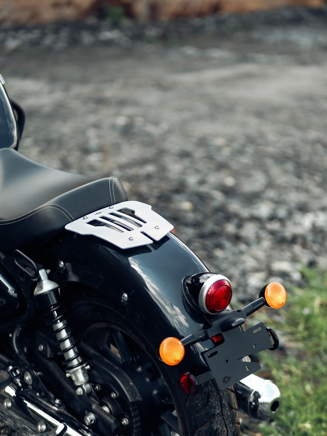 Legundary Super Meteor 650 Vermillion Solo Carrier