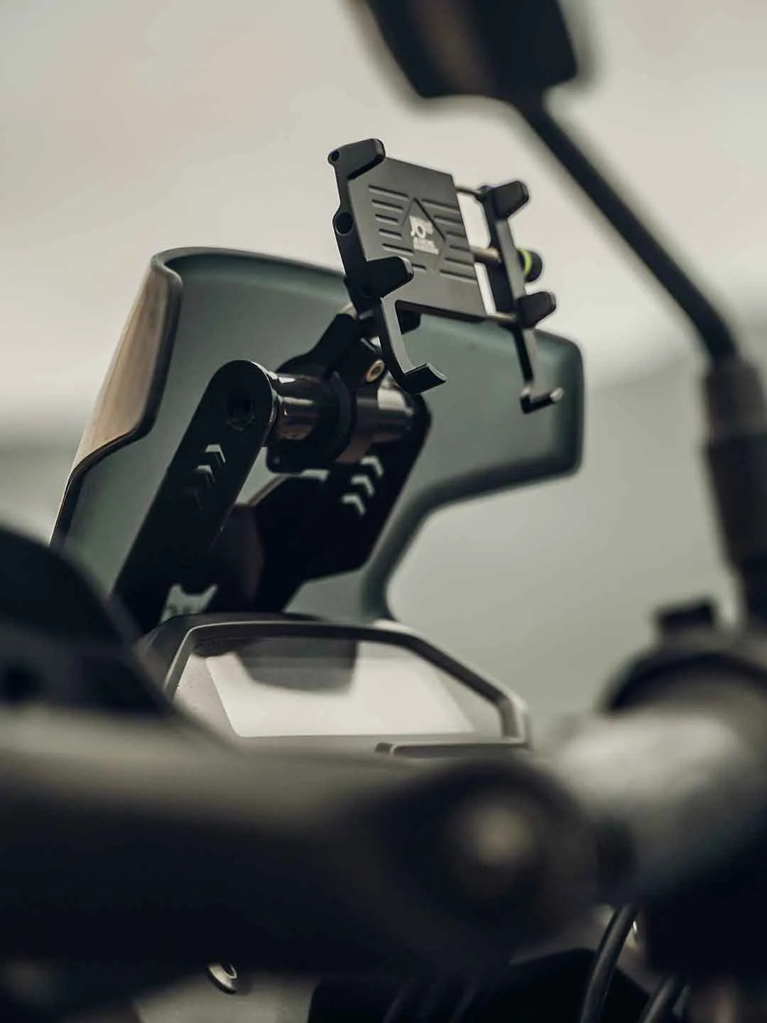 Legundary CB200x Ploigos Gps Mount