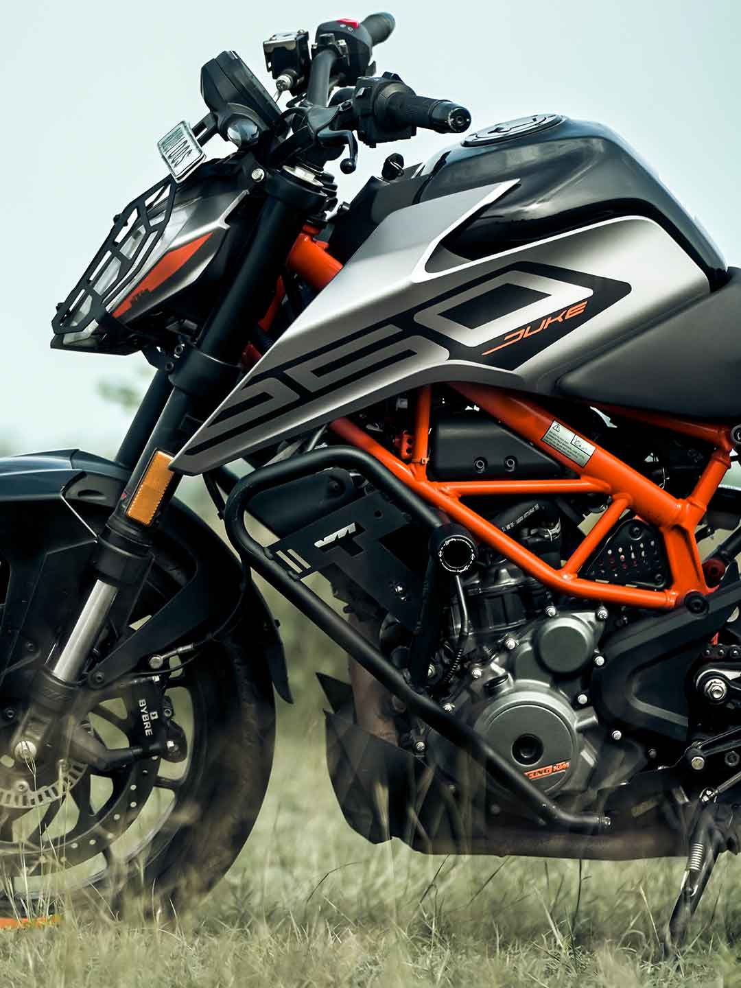 Legundary KTM Duke 250 Pegasus Crashguard With Slider