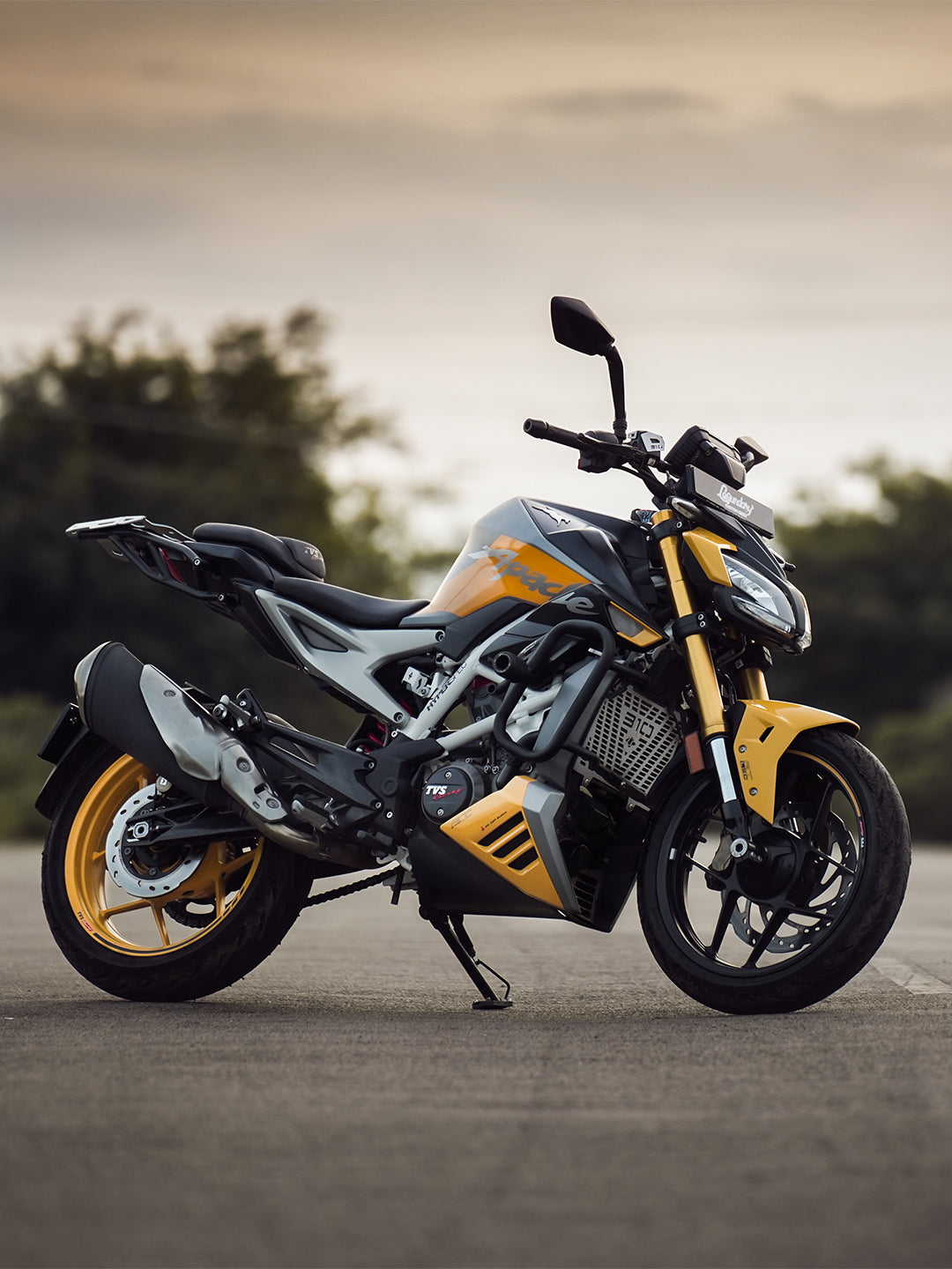 TVS Apache RTR 310 Luggage Carrier – Bandidos pitstop