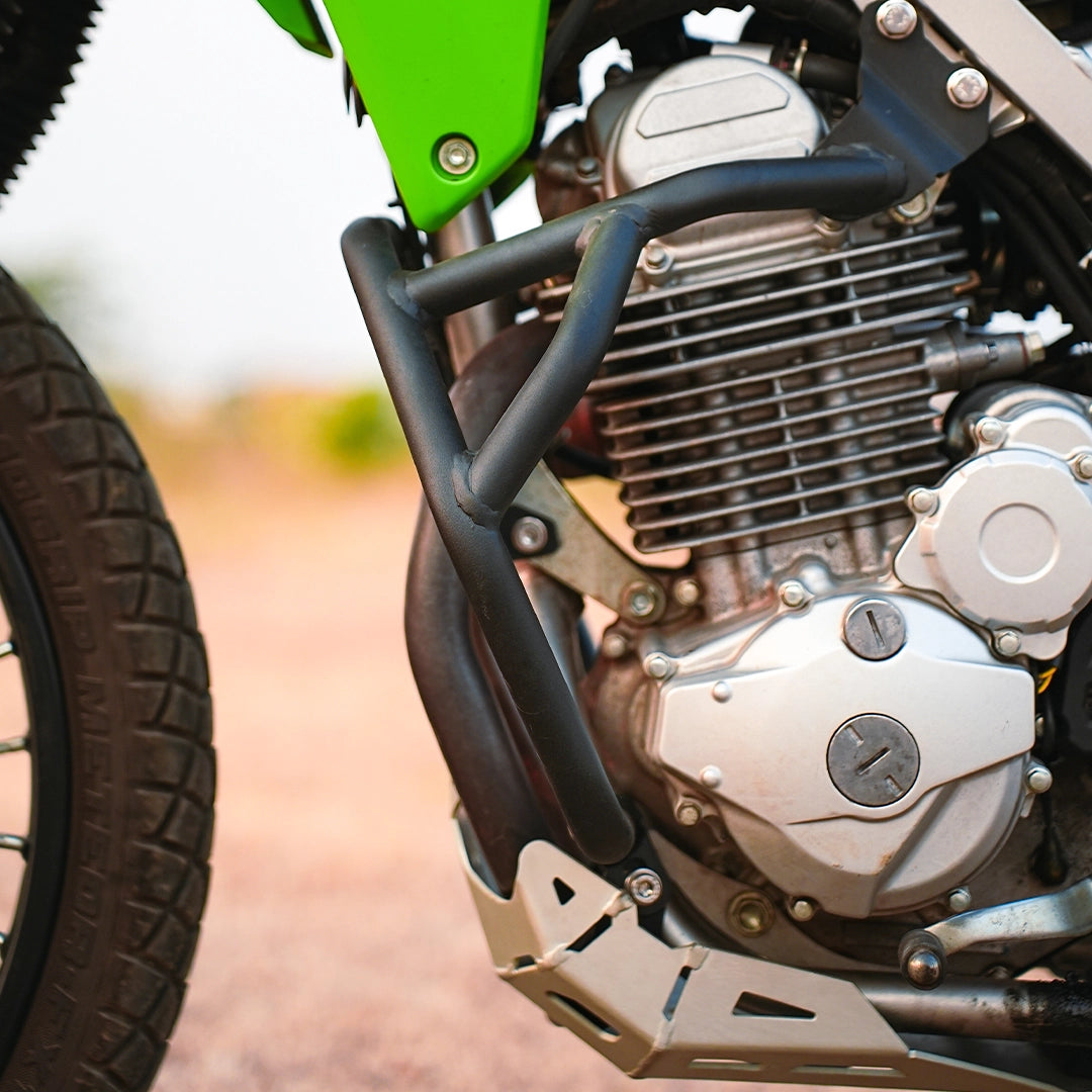 LEGUNDARY KAWASAKI KLX 230 BELLATOR CRASHGUARD -BLACK (CBU VERSION)