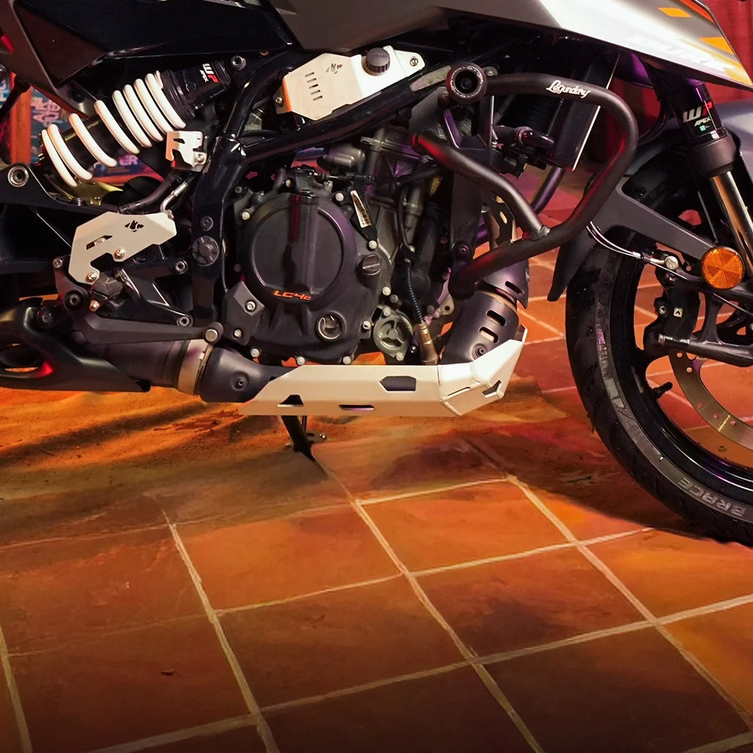 LEGUNDARY KTM DUKE 250 GEN 3 VAMBRACE BASH PLATE SILVER