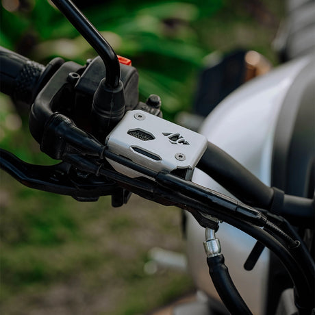 Legundary YAMAHA XSR 155 TRICORN FRONT OIL CAP SILVER