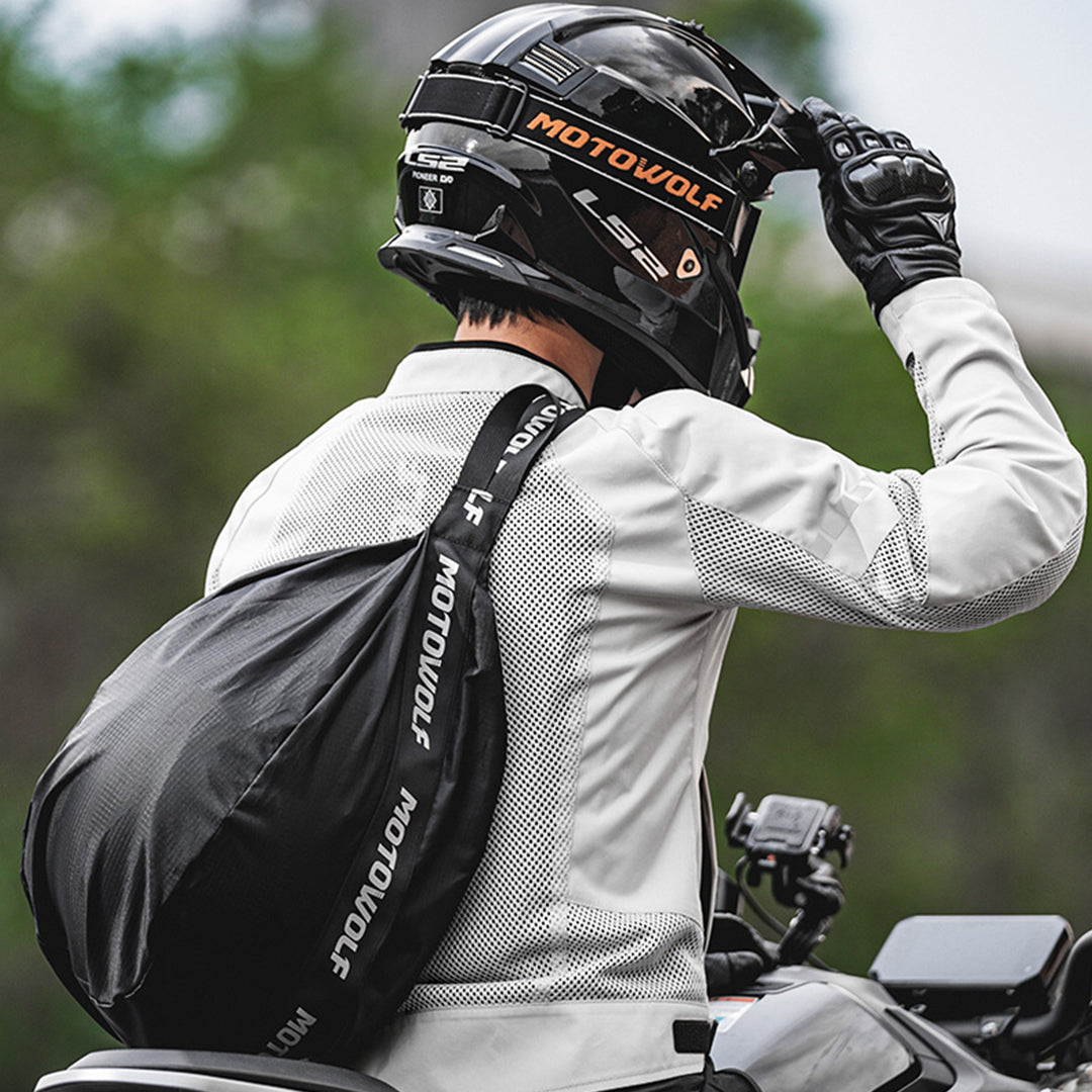 MOTOWOLF MB8 Light Weight Helmet Bag Black