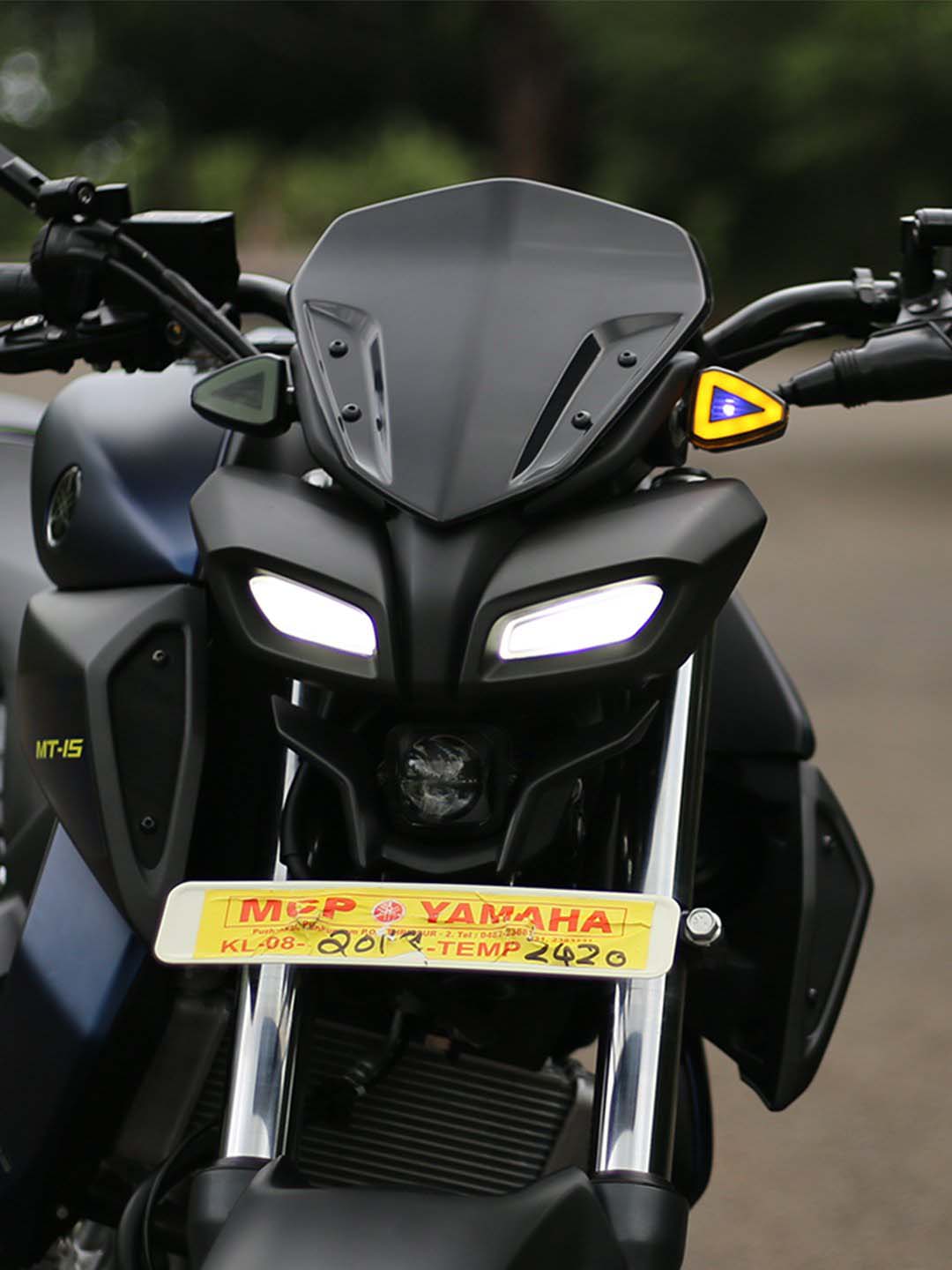 Yamaha mt best sale 15 visor price